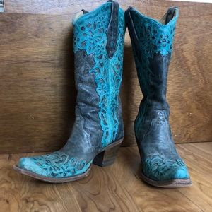 Leather cutout Corral Vintage cowboy boots